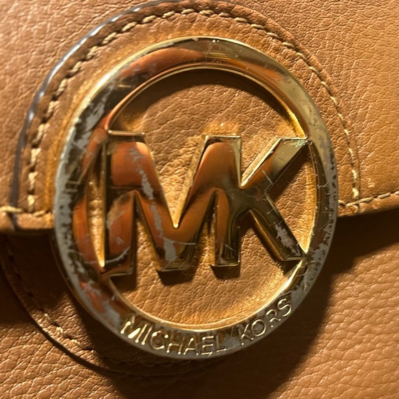 Micheal Kors Brown Leather Shoulder Nag - Picture 5 of 11